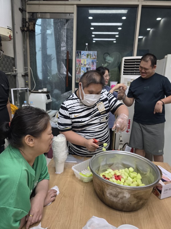 8d57a4e8768674d91cb18a86056fe75c_1758092